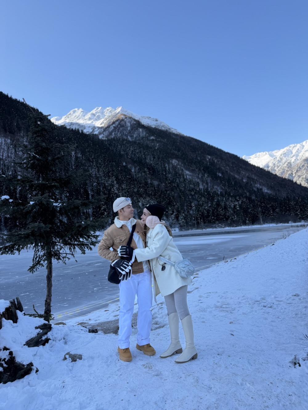 ทัวร์เฉิงตู สี่ดรุณี ปี้เผิงโกว ต๋ากู่ปิงชวน ไม่ลงร้าน 5 วัน 4 คืน ( 23 - 27  Nov 2025)